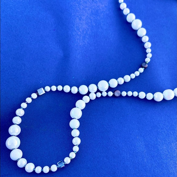 Handmade white and gray necklace - Picture 1 of 6